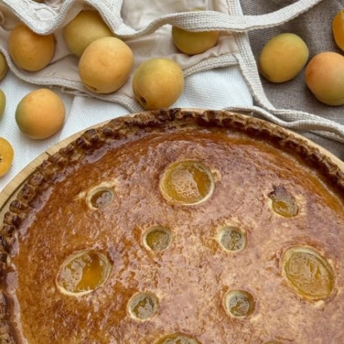 Apricot pie